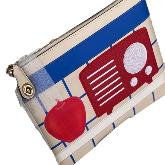 Coach Rogue Collection LARGE Turnlock Wristlet, Limited Ed. - Picture 3 of 16